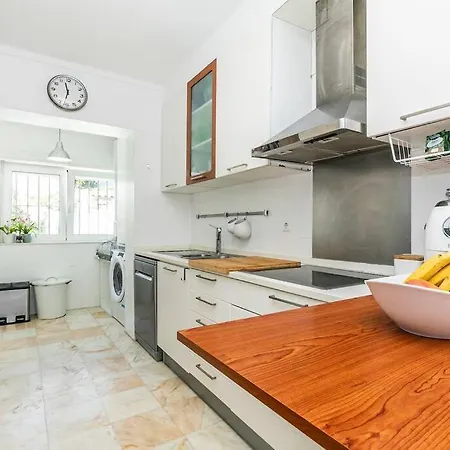 Villa Estoril Beach Villa *